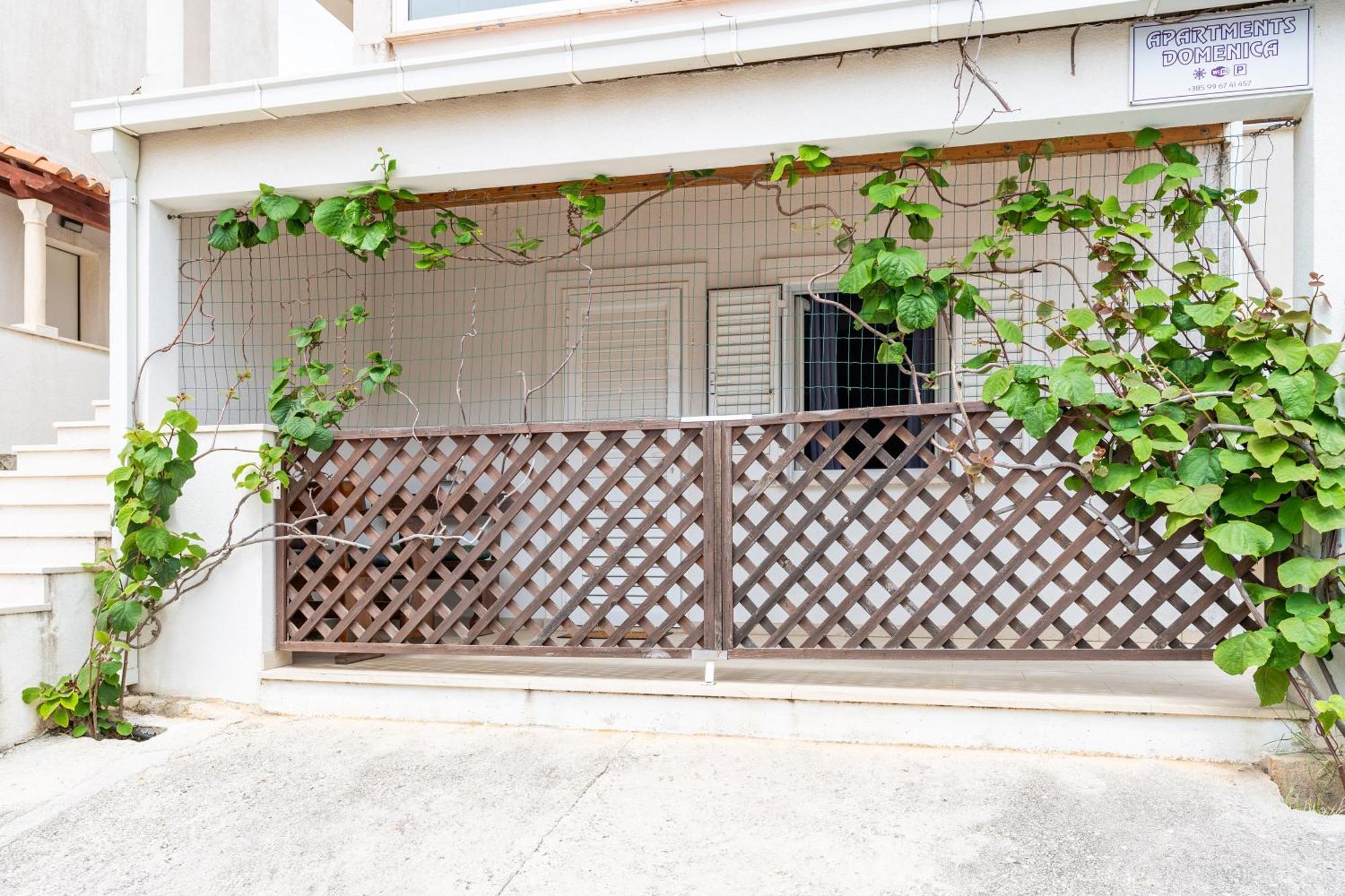 Feather Studio Apartment - Free Private Parking - Self Check-In Dubrovnik Eksteriør billede